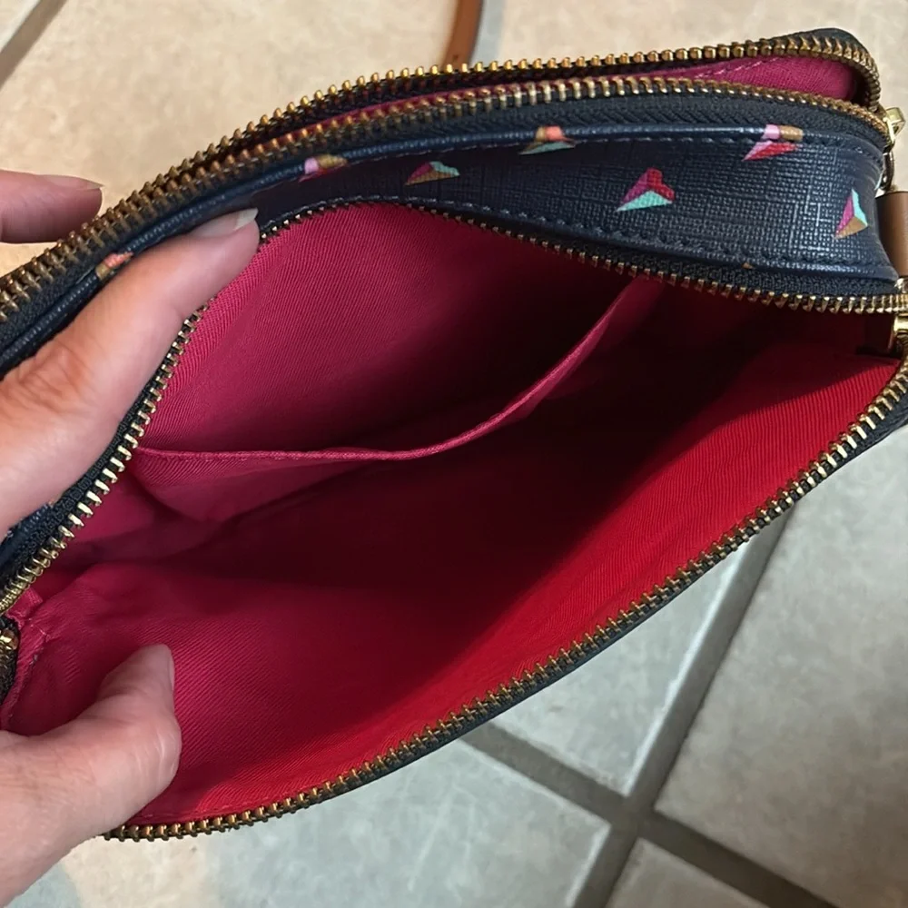 Navy Fossil crossbody purse